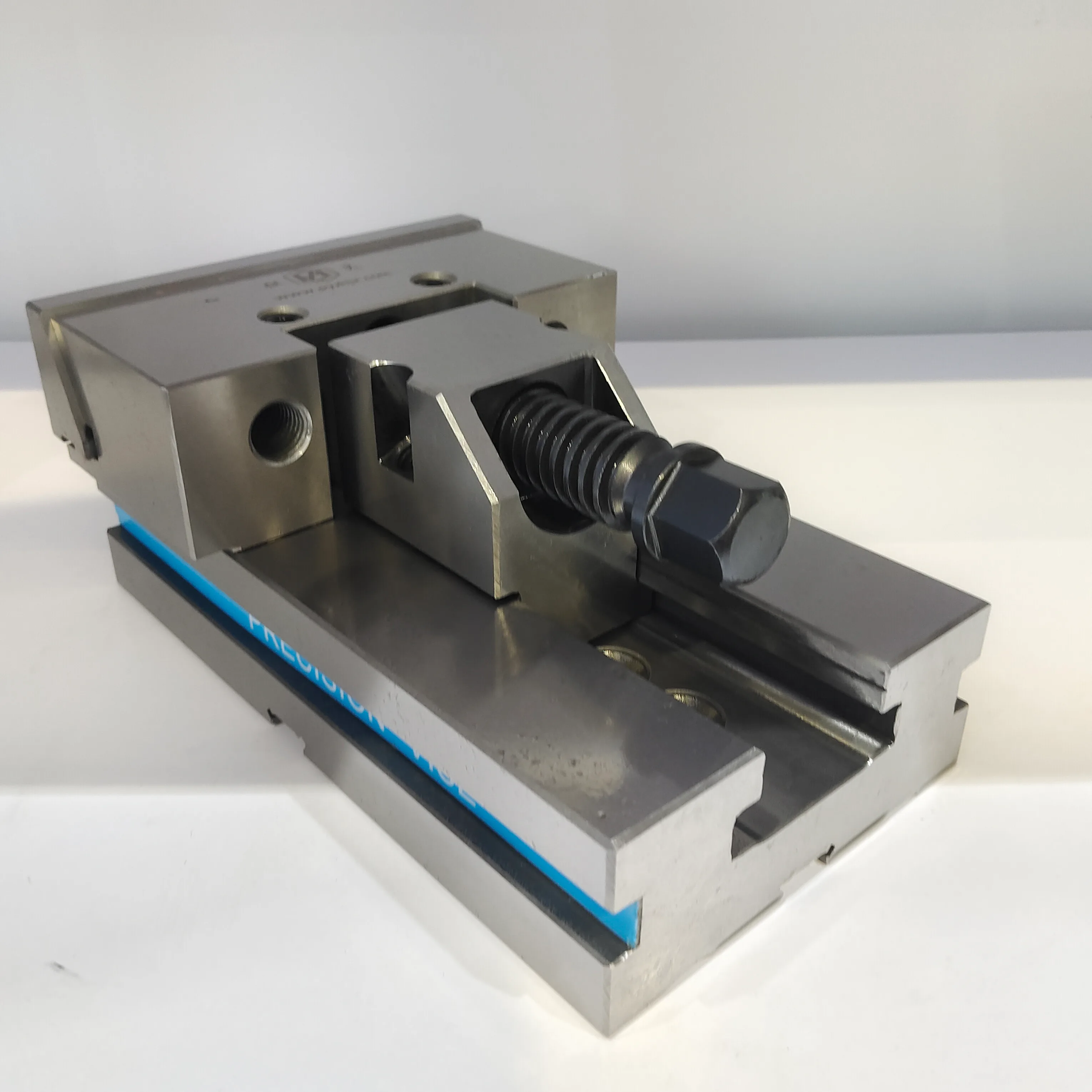 TEBAK Versatile Application-ZQ84 -SINGLE-DOUBLE-ACTION-VISES Intelligent Control view 3