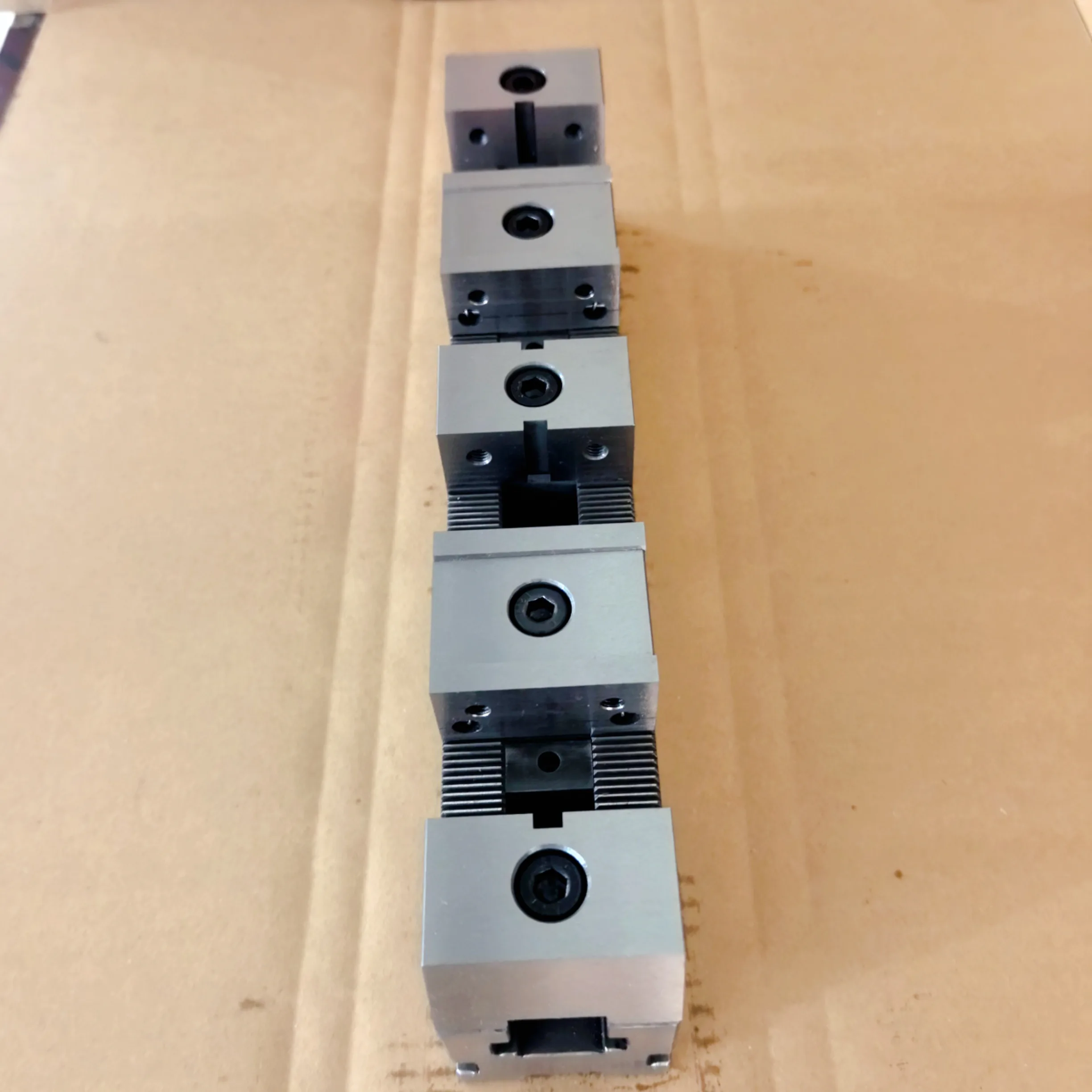 TEBAK and Multi-flex Vise with Double Clamping Jaws MD-50x300 MD-75x400 Boosts Productivity view 6